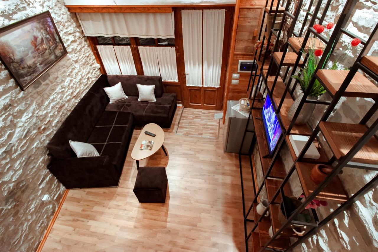 Duplex Apartment Viktoria Gjirokastër Extérieur photo